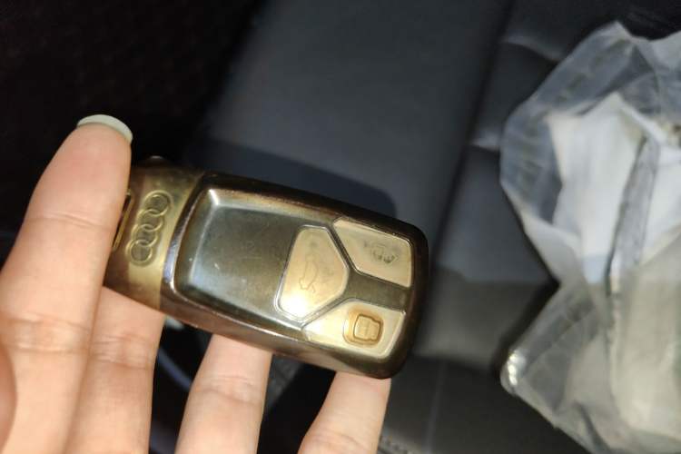 Used Audi A5 2023 Sportback 40 TFSI Fashionable and Dynamic Model Vehicle Key