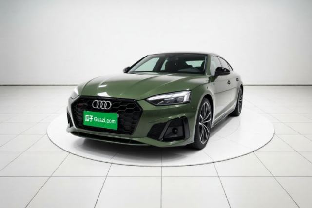 Ojetý Audi A5 2023 Sportback 40 TFSI quattro Luxury Dynamic Edition