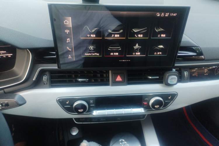 Used Audi A5 2023 Sportback 40 TFSI Fashionable and Dynamic Model Audio And AC Panel