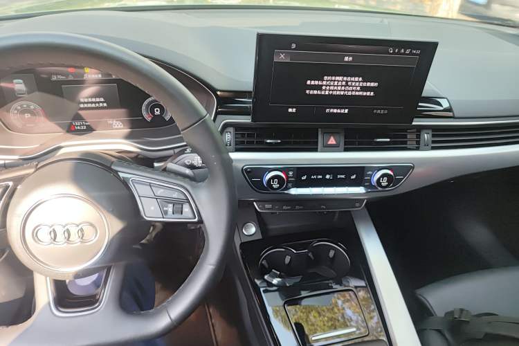 Used Audi A5 2023 Sportback 40 TFSI Fashionable and Dynamic Model Audio And AC Panel