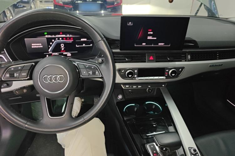 Used Audi A5 2023 Sportback 40 TFSI quattro Luxury Dynamic Edition Center Console
