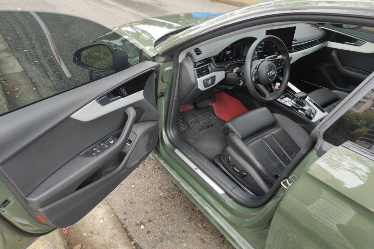 Used Audi A5 2023 Sportback 40 TFSI quattro Luxury Dynamic Edition Driver Seat