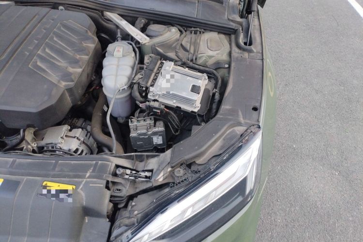Used Audi A5 2023 Sportback 40 TFSI Fashionable and Dynamic Model Engine Bay Left