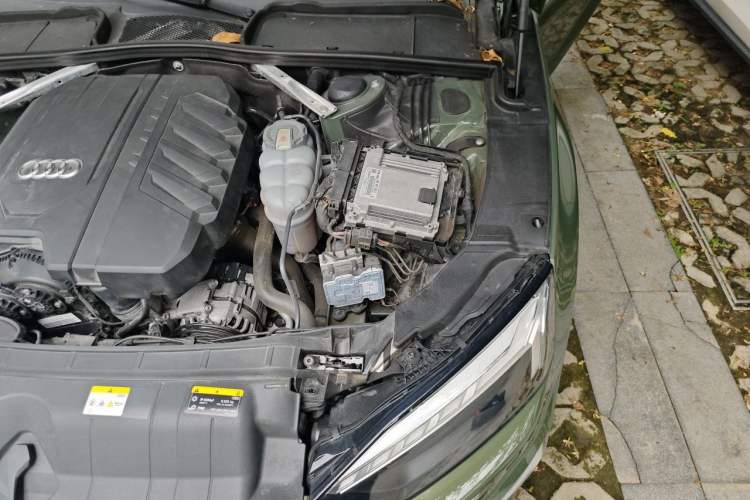Used Audi A5 2023 Sportback 40 TFSI quattro Luxury Dynamic Edition Engine Bay Left