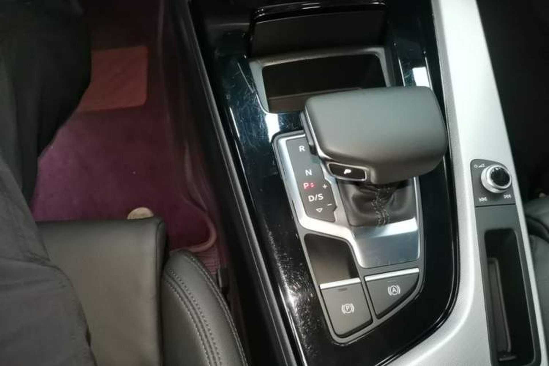 Used Audi A5 2023 Sportback 40 TFSI Fashionable and Dynamic Model Gear Lever