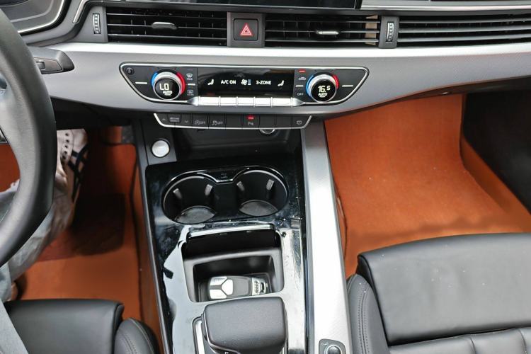 Used Audi A5 2023 Sportback 40 TFSI Fashionable and Dynamic Model Interior 3