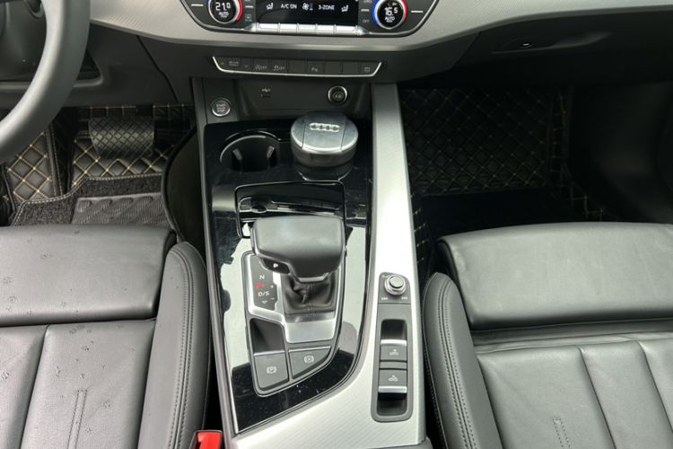 Used Audi A5 2023 Cabriolet 40 TFSI Fashion Dynamic Model Interior 4