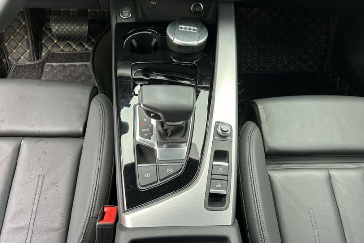 Used Audi A5 2023 Cabriolet 40 TFSI Fashion Dynamic Model Interior 6