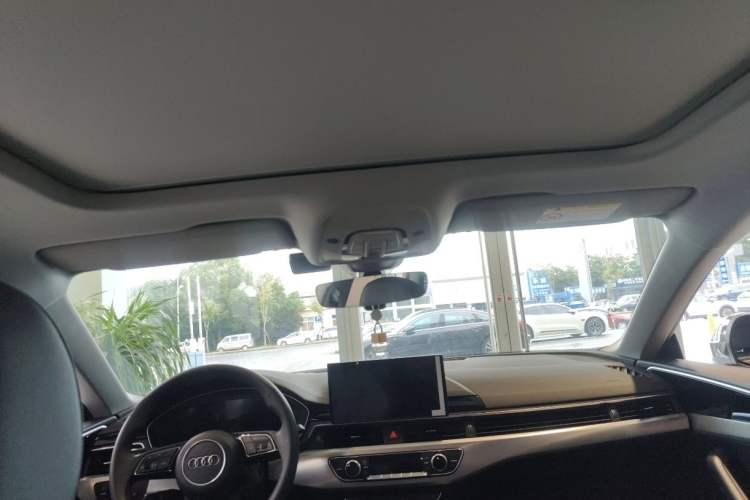 Used Audi A5 2023 Sportback 40 TFSI Fashionable and Dynamic Model Interior 8
