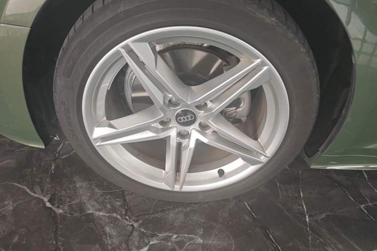 Used Audi A5 2023 Cabriolet 40 TFSI Fashion Dynamic Model Left Front Wheel Hub
