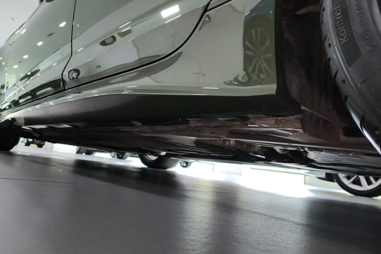 Used Audi A5 2023 Sportback 40 TFSI Fashionable and Dynamic Model Left Side Sill