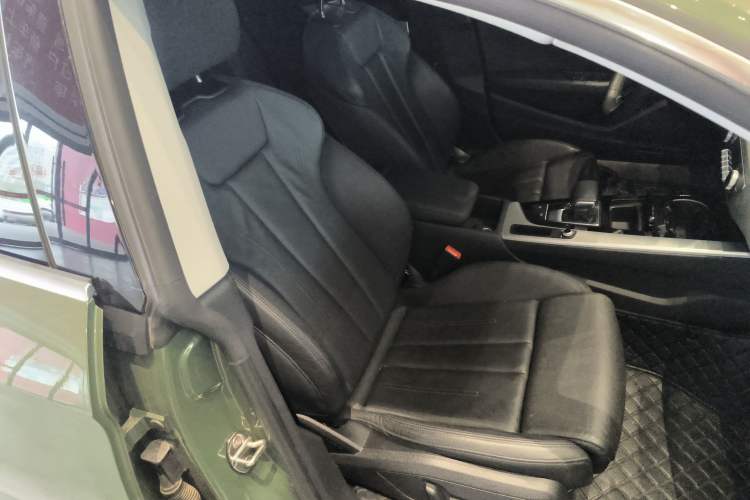Used Audi A5 2023 Sportback 40 TFSI Fashionable and Dynamic Model Right Front Seat