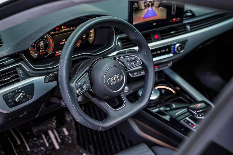 Used Audi A5 2023 Sportback 40 TFSI Fashionable and Dynamic Model Steering Wheel