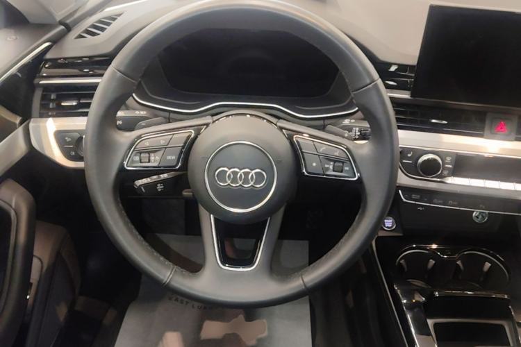 Used Audi A5 2023 Sportback 40 TFSI quattro Luxury Dynamic Edition Steering Wheel