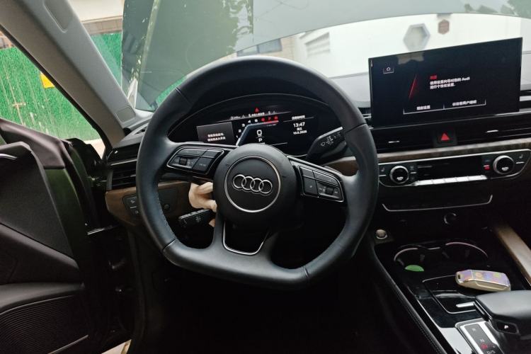 Used Audi A5 2023 Sportback 40 TFSI quattro Luxury Dynamic Edition Steering Wheel