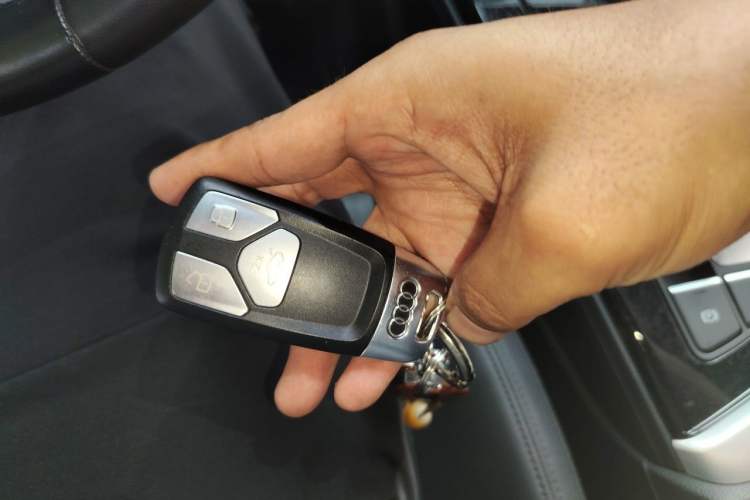 Used Audi A5 2023 Sportback 40 TFSI quattro Luxury Dynamic Edition Vehicle Key