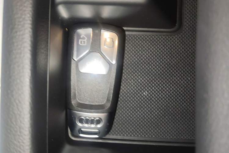 Used Audi A5 2023 Sportback 40 TFSI quattro Luxury Dynamic Edition Vehicle Key