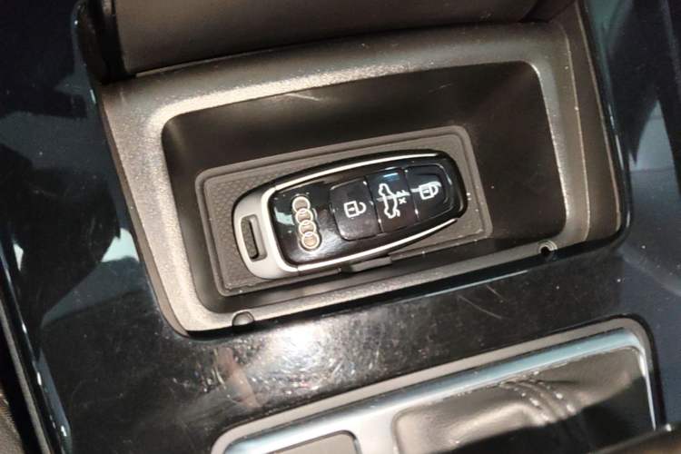Used Audi A5 2023 Sportback 40 TFSI Fashionable and Dynamic Model Vehicle Key
