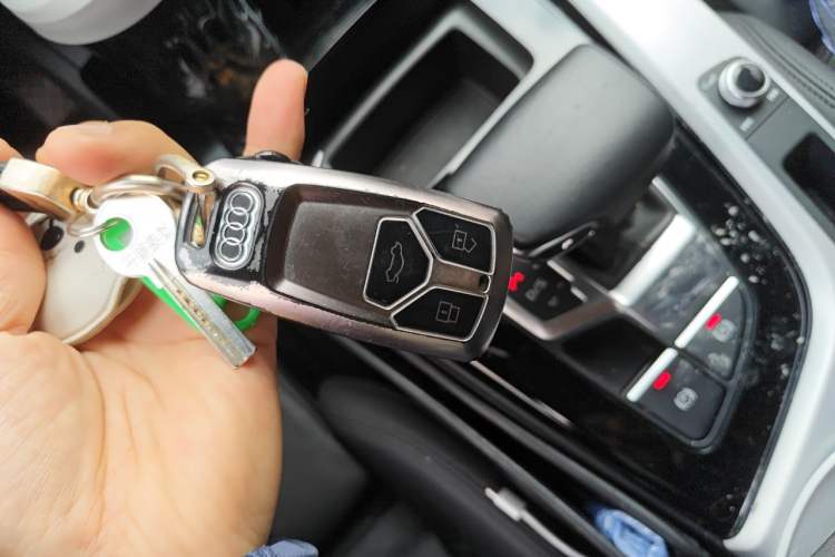 Used Audi A5 2023 Sportback 40 TFSI quattro Luxury Dynamic Edition Vehicle Key
