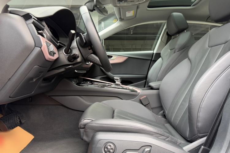 Used Audi A5 2023 Sportback 40 TFSI Fashionable and Dynamic Model Interior 3