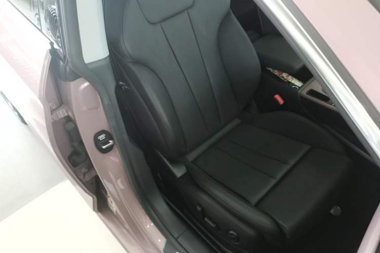 Used Audi A5 2023 Sportback 40 TFSI Fashionable and Dynamic Model Right Front Seat