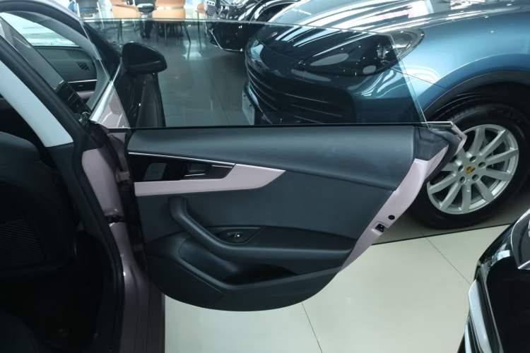 Used Audi A5 2023 Sportback 40 TFSI Fashionable and Dynamic Model Right Rear Door Interior