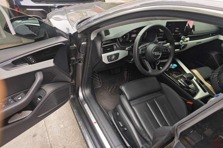 Used Audi A5 2023 Sportback 40 TFSI quattro Luxury Dynamic Edition Driver Seat