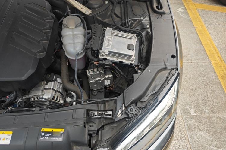Used Audi A5 2023 Sportback 40 TFSI quattro Luxury Dynamic Edition Engine Bay Left