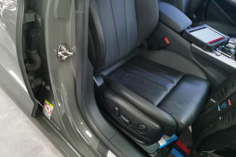 Used Audi A5 2023 Sportback 40 TFSI quattro Luxury Dynamic Edition Right Front Seat
