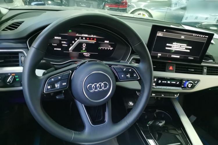 Used Audi A5 2023 Sportback 40 TFSI quattro Luxury Dynamic Edition Steering Wheel
