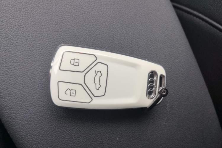 Used Audi A5 2023 Sportback 40 TFSI Fashionable and Dynamic Model Vehicle Key