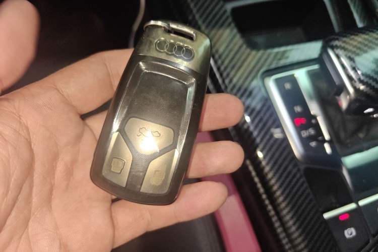 Used Audi A5 2023 Sportback 40 TFSI Fashionable and Dynamic Model Vehicle Key