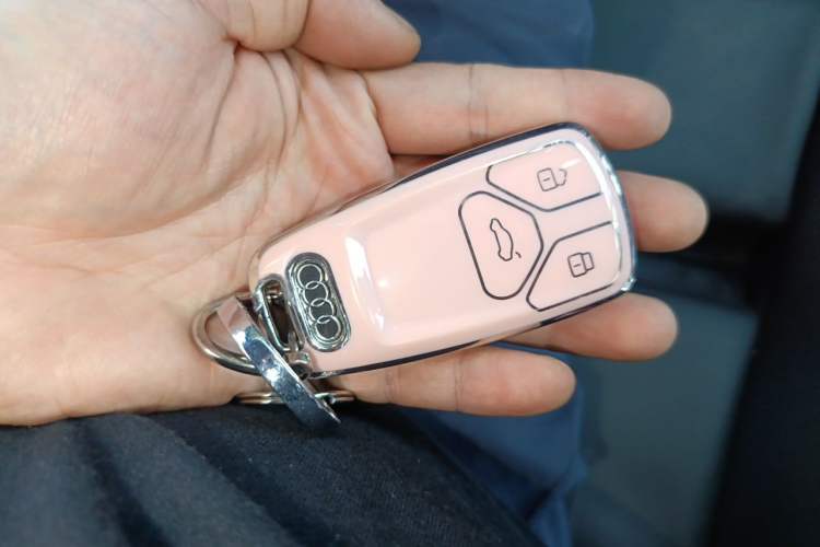 Used Audi A5 2023 Sportback 40 TFSI Fashionable and Dynamic Model Vehicle Key