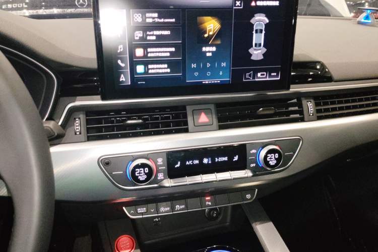 Used Audi A5 2023 Coupe 40 TFSI Fashionable and Dynamic Model Audio And AC Panel