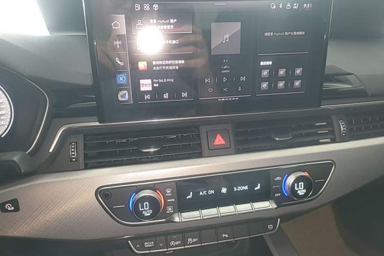 Used Audi A5 2023 Sportback 40 TFSI Fashionable and Dynamic Model Audio And AC Panel