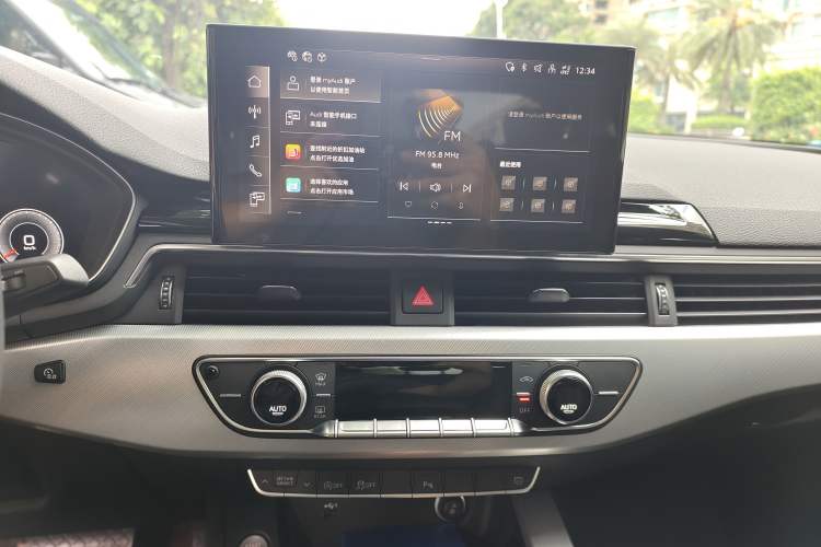Used Audi A5 2023 Sportback 40 TFSI Fashionable and Dynamic Model Audio And AC Panel