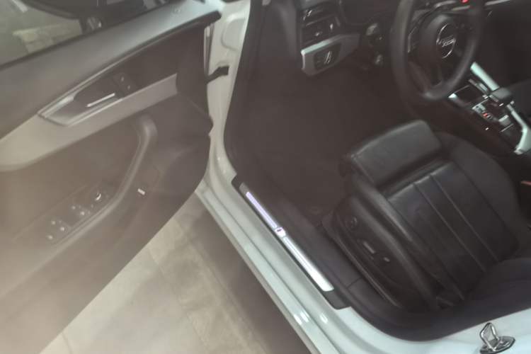 Used Audi A5 2023 Sportback 40 TFSI Fashionable and Dynamic Model Driver Seat