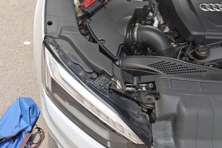 Used Audi A5 2023 Sportback 40 TFSI quattro Luxury Dynamic Edition Engine Bay Right