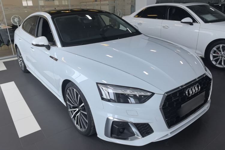 Used Audi A5 2023 Sportback 40 TFSI quattro Luxury Dynamic Edition Front Right 45 Deg