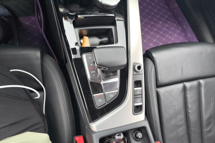 Used Audi A5 2023 Cabriolet 40 TFSI Fashion Dynamic Model Gear Lever