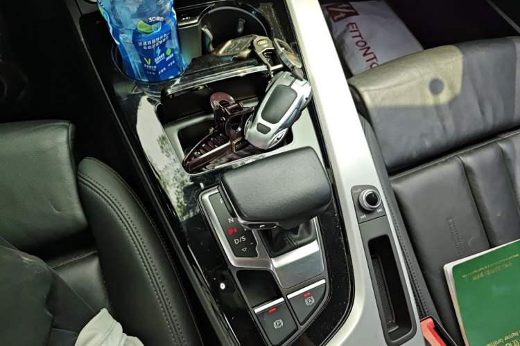 Used Audi A5 2023 Sportback 40 TFSI quattro Luxury Dynamic Edition Gear Lever