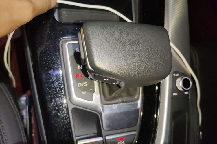 Used Audi A5 2023 Sportback 40 TFSI Fashionable and Dynamic Model Gear Lever