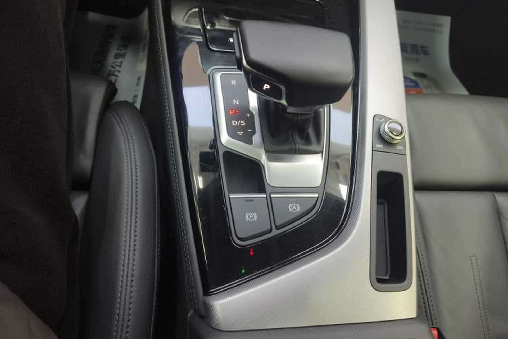 Used Audi A5 2023 Coupe 40 TFSI Fashionable and Dynamic Model Gear Lever