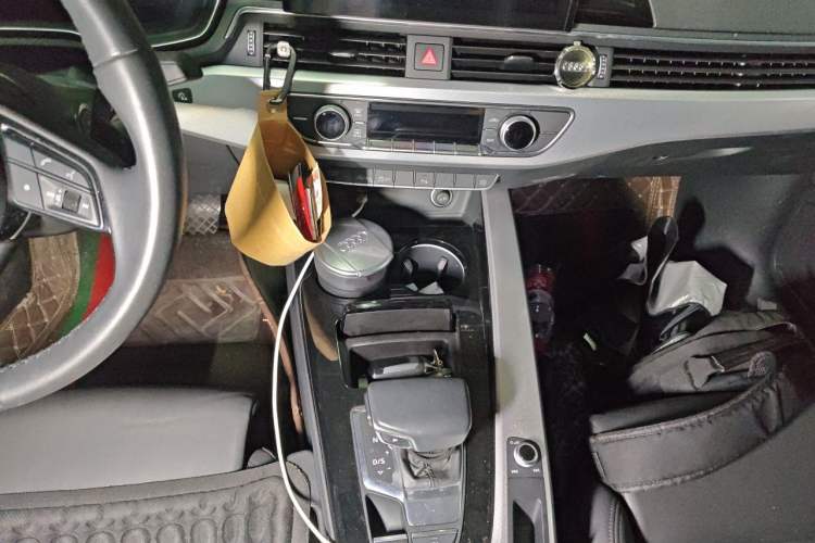 Used Audi A5 2023 Sportback 40 TFSI Fashionable and Dynamic Model Gear Lever
