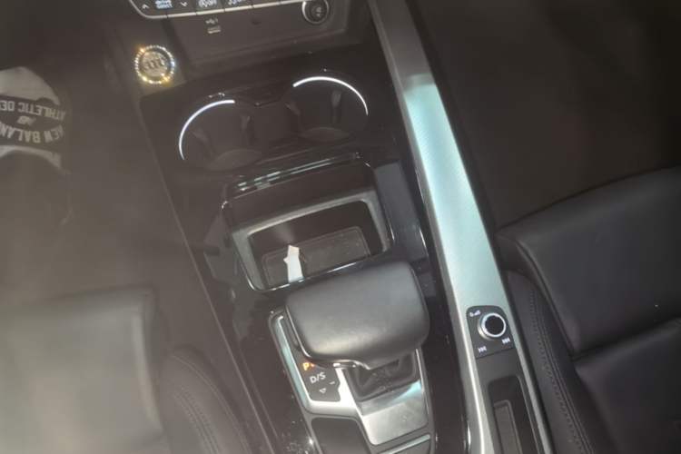 Used Audi A5 2023 Sportback 40 TFSI Fashionable and Dynamic Model Gear Lever