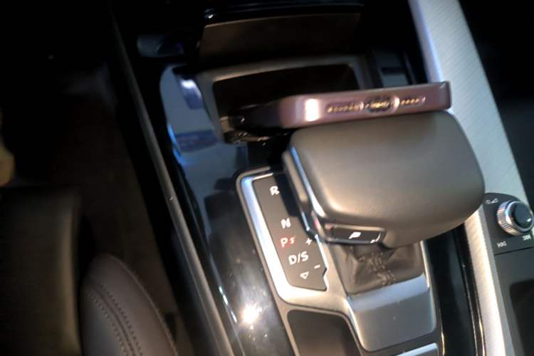 Used Audi A5 2023 Sportback 40 TFSI Fashionable and Dynamic Model Gear Lever