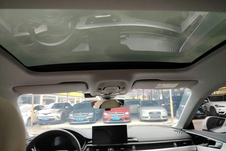 Used Audi A5 2023 Sportback 40 TFSI quattro Luxury Dynamic Edition Headliner