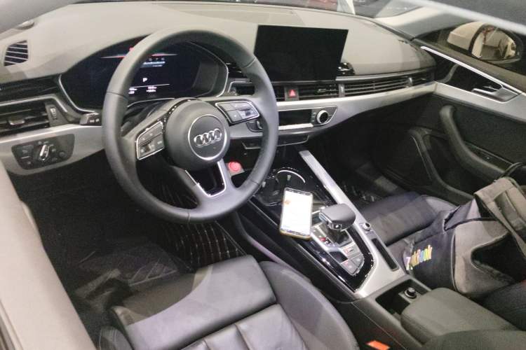Used Audi A5 2023 Coupe 40 TFSI Fashionable and Dynamic Model Interior 2