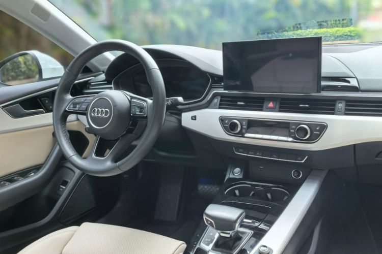 Used Audi A5 2023 Sportback 40 TFSI quattro Luxury Dynamic Edition Interior 5
