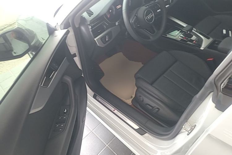 Used Audi A5 2023 Sportback 40 TFSI Fashionable and Dynamic Model Left Front Seat